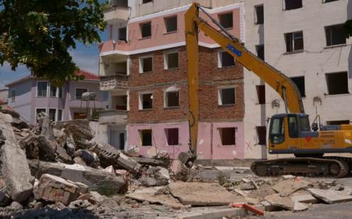 Nis pastrimi i inerteve te termetit: Se shpejti celet fondi i demshperblimit